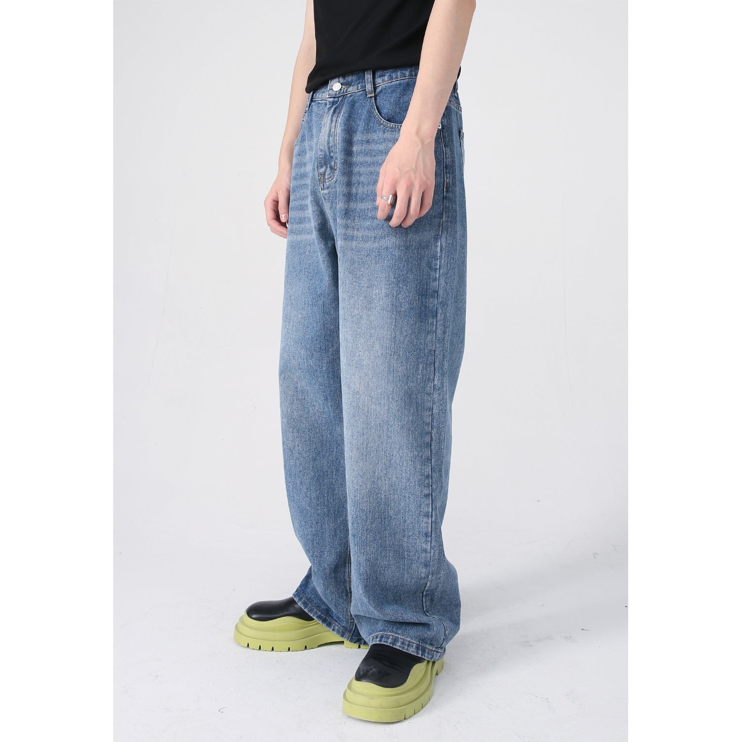 Men's Loose Elastic Waist Straight Casual Jeans